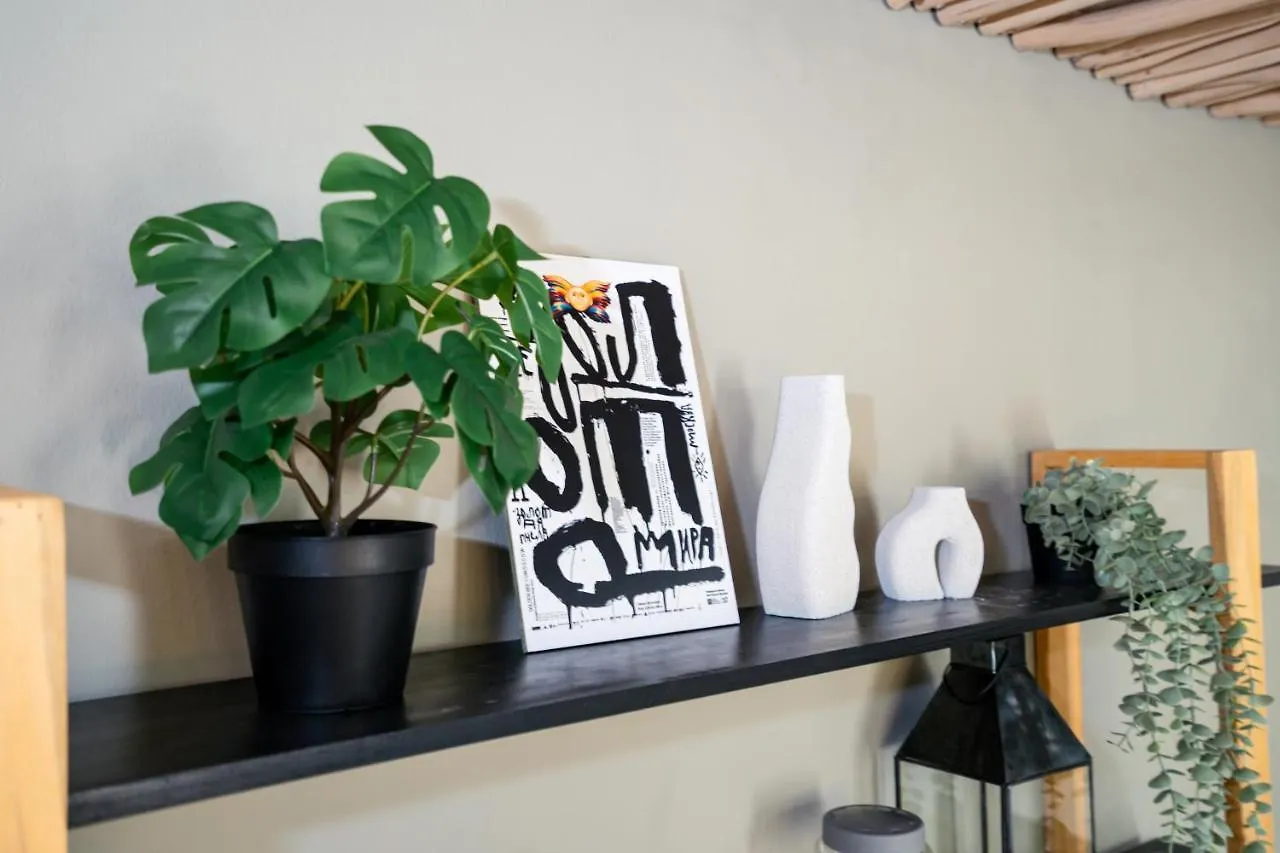 Zeta Villa - Newly Renovated 2Br In Seminyak Legian Indonesia
