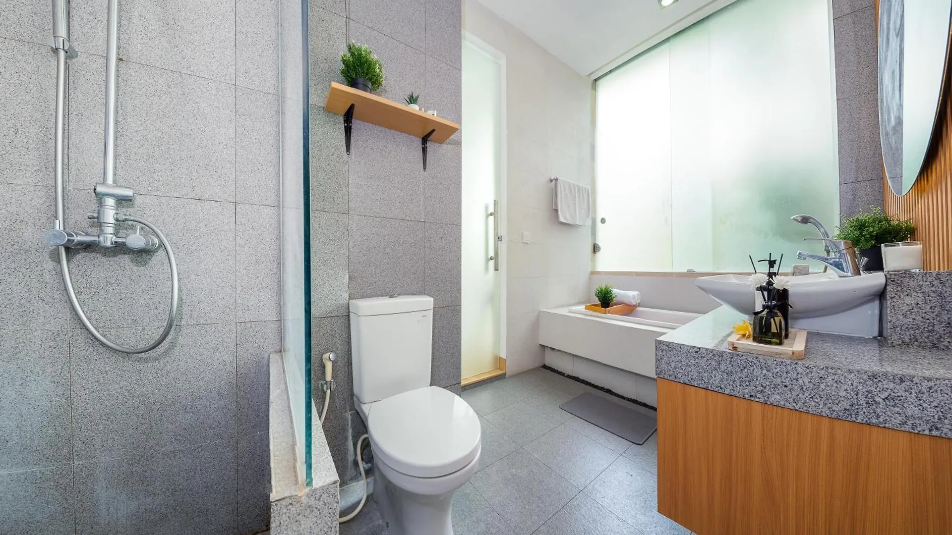 Zeta Villa - Newly Renovated 2Br In Seminyak Legian